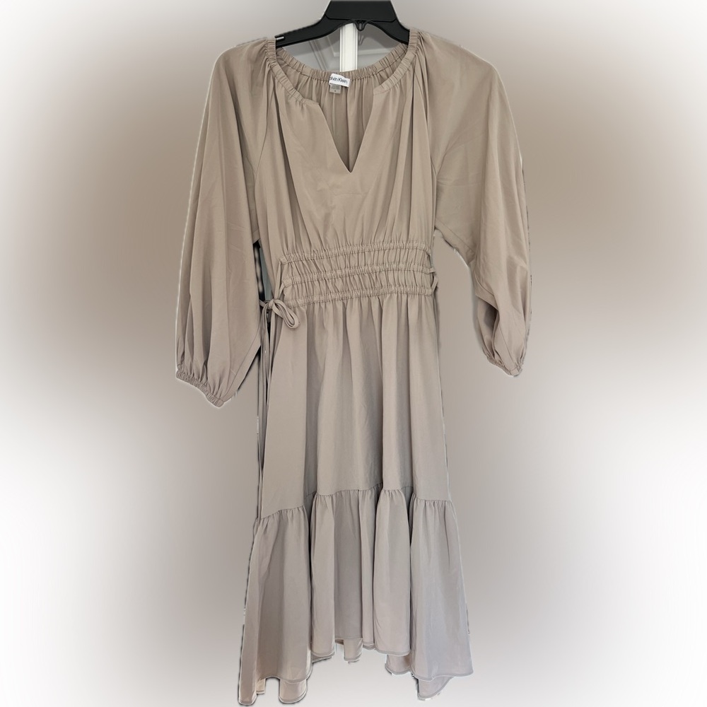 Calvin Klein V-Neck tiered dress